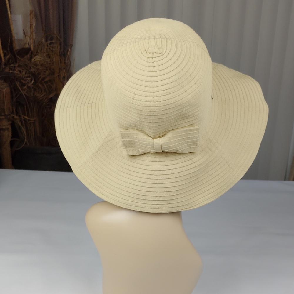 Sun N Sand Cream Sun Hat .